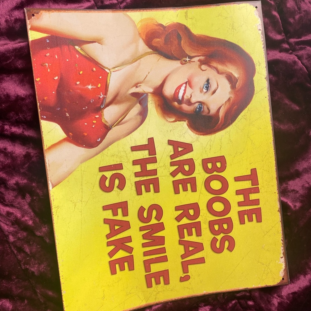 Wall decor, iconic